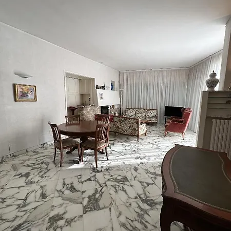 Le Rose Di Emma * Bordighera