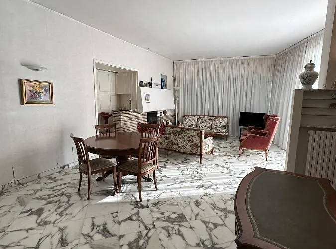 Le Rose Di Emma * Bordighera