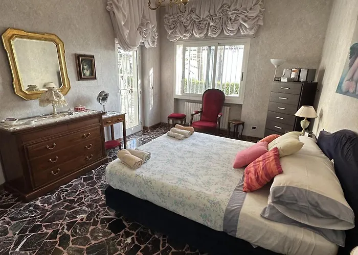 Semesterbostad Le Rose Di Emma Bordighera